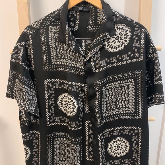 Black Satin Bandana Print Short-Sleeve Button Up - Picture 1 of 4
